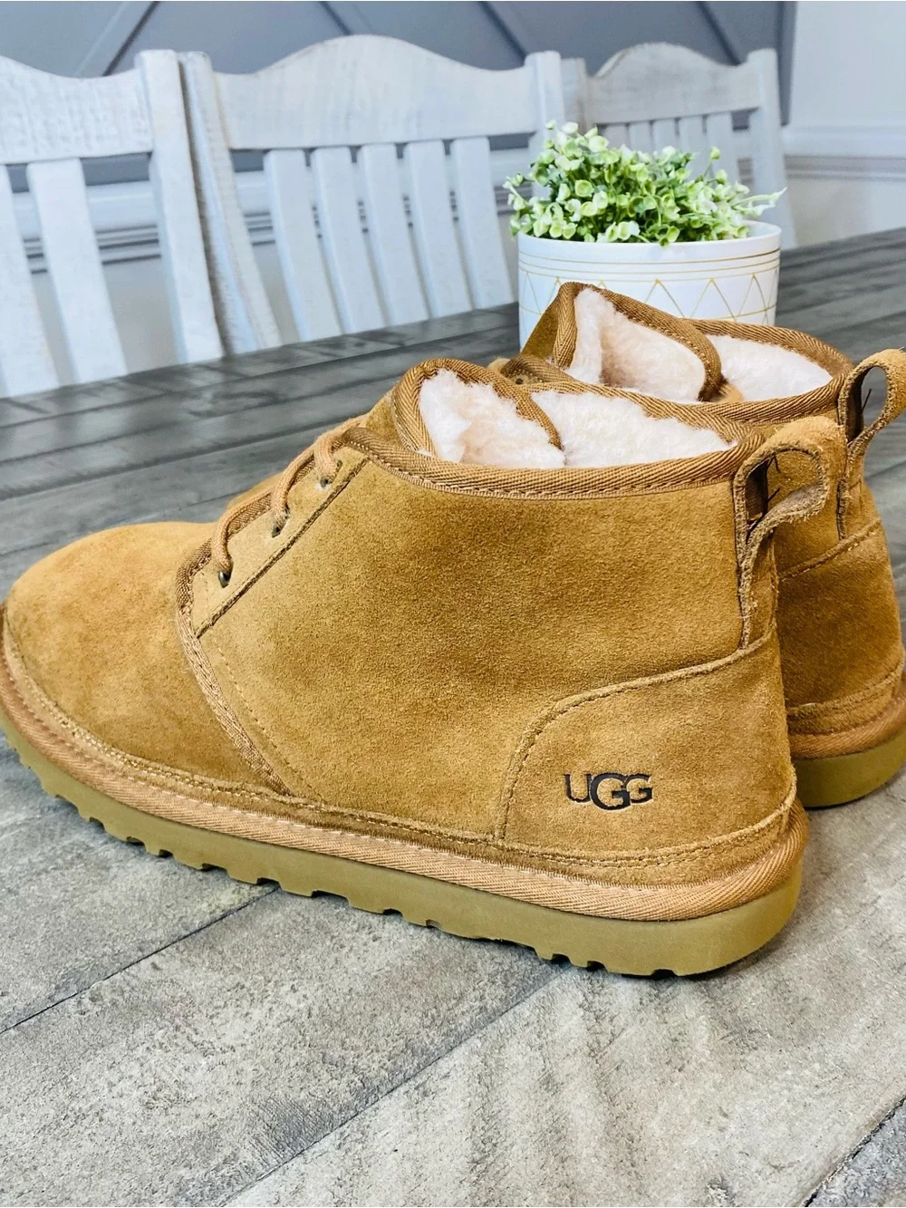 UGG Neumel Men's Chestnut Tan Suede Lace Up Chukka Boots Size 10